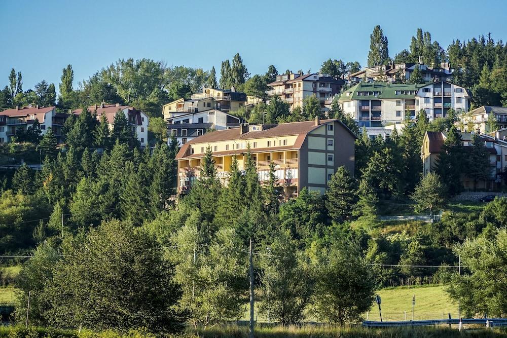 Family Hotel Como Rivisondoli Exterior photo