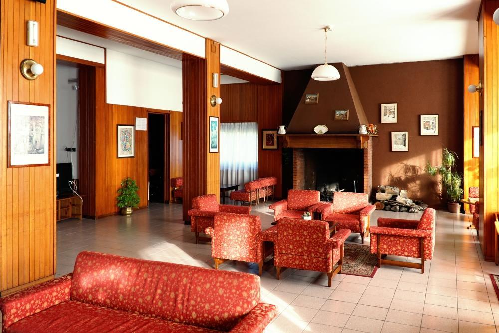 Family Hotel Como Rivisondoli Exterior photo